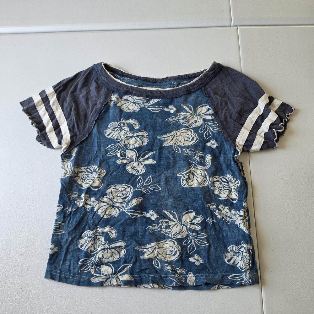 We The Free Shirt Womens Medium Blue Floral Raglan Short Sleeve Jersey Cotton
